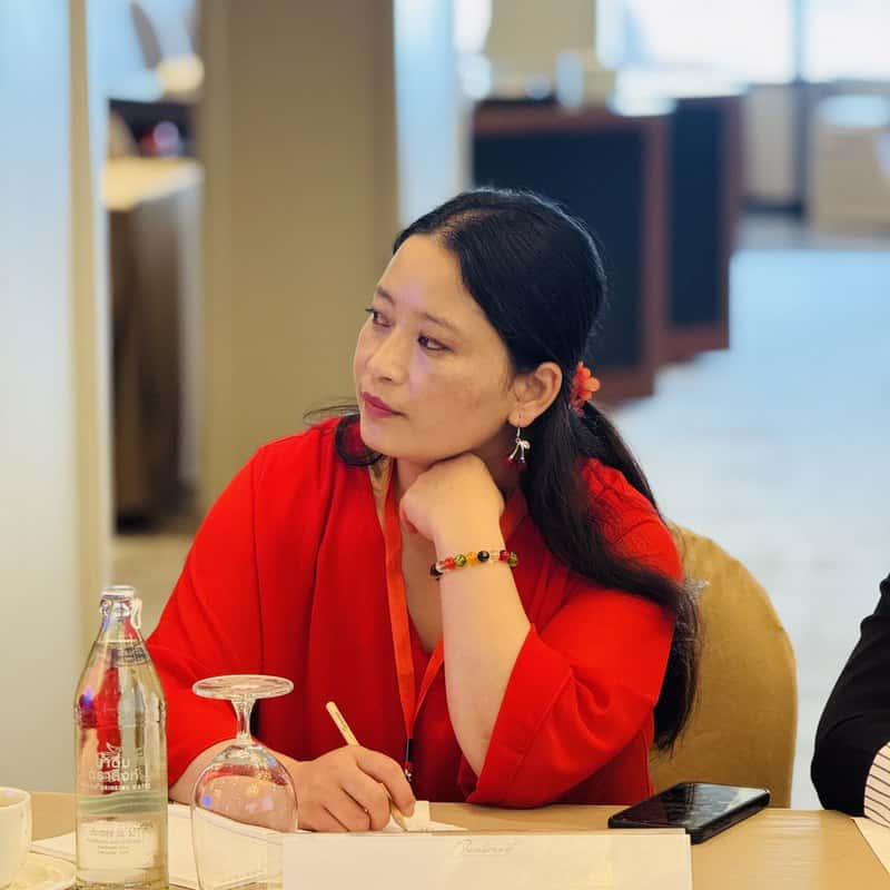 Executive programme participant in session